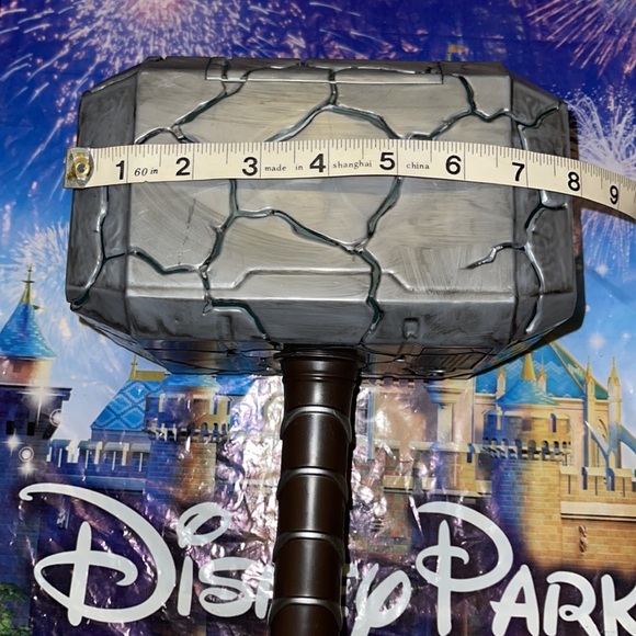 DISNEY PARKS EXCLUSIVE-MARVEL AVENGERS THOR HAMMER LIGHT UP DRINK HOLDER - Picture 7 of 14